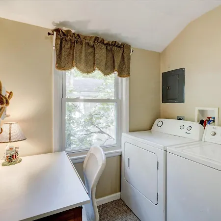 Mid-Century Brick Bungalow Home Evansville Extérieur photo